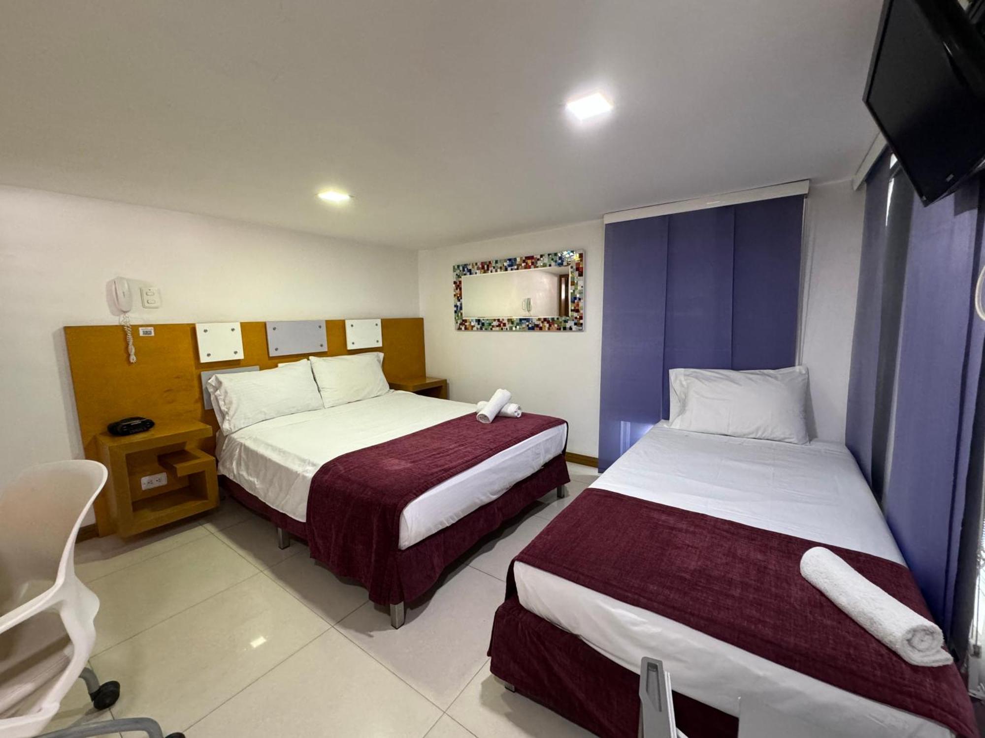 Hotel San Antonio Plaza Кали Экстерьер фото
