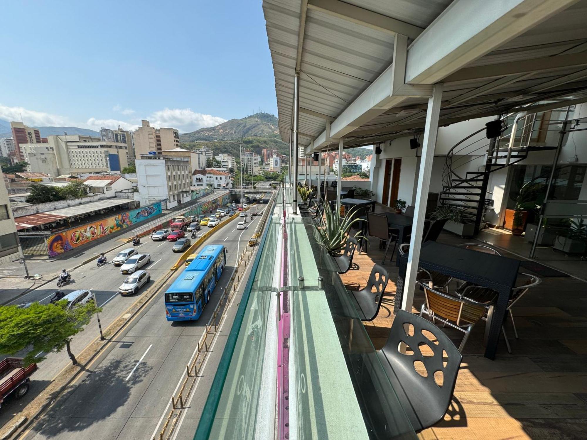 Hotel San Antonio Plaza Кали Экстерьер фото